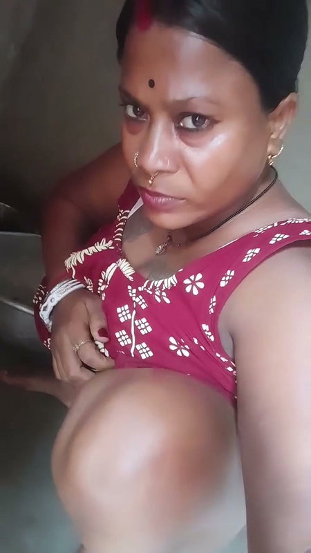 Desi village bhabi caught