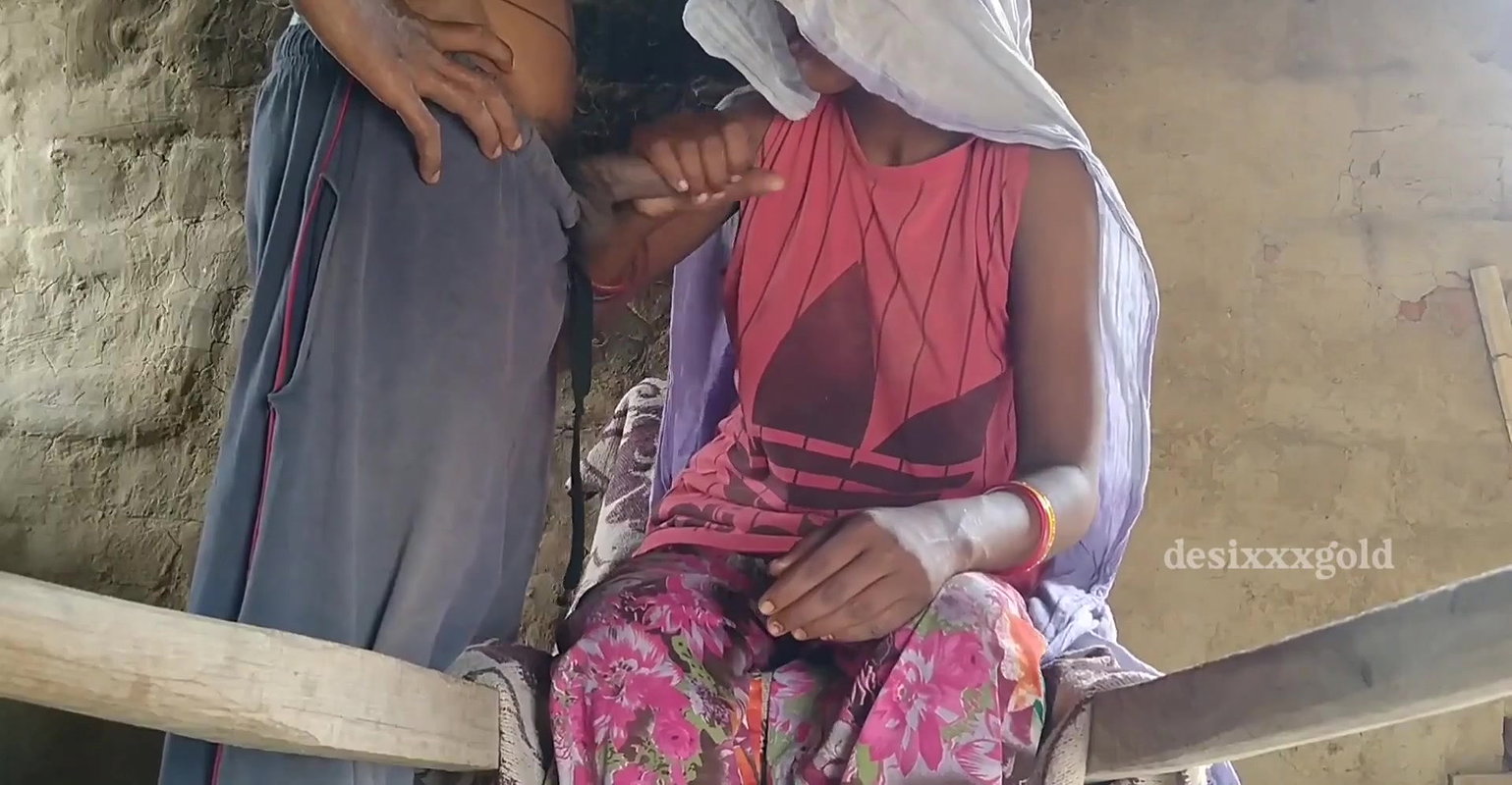 Step Father Ne Sex Karke Meri Chut Suja Di