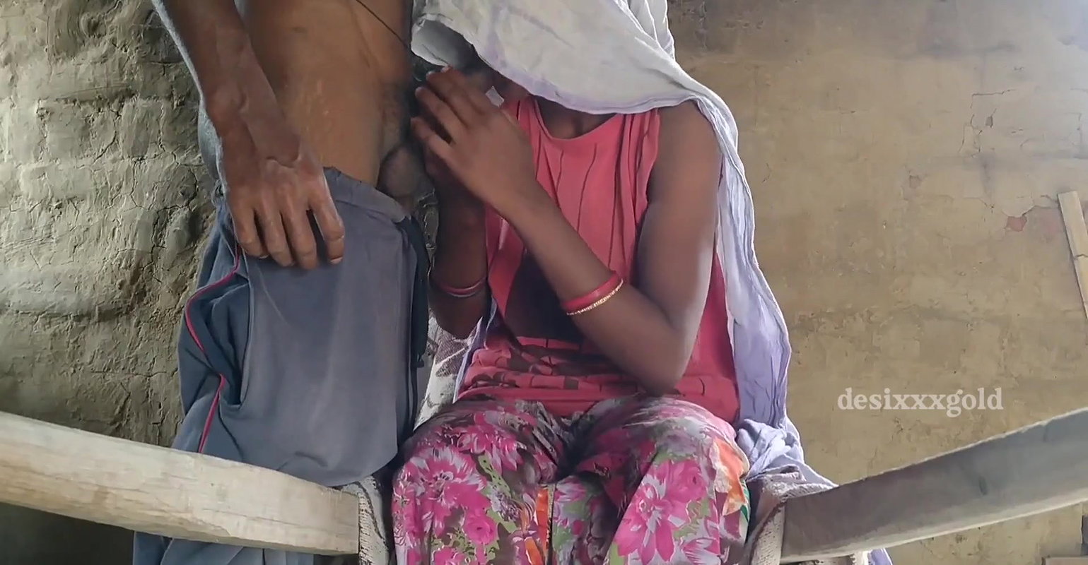 Step Father Ne Sex Karke Meri Chut Suja Di