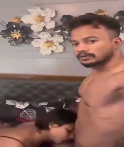 Girlfriend Ki Zor Zor Se Chudai Hotel Room Mein