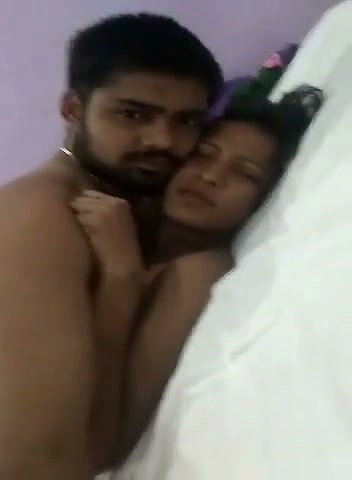 Boyfriend Ne Girlfriend Ko Hotel Me Le Jake Choda