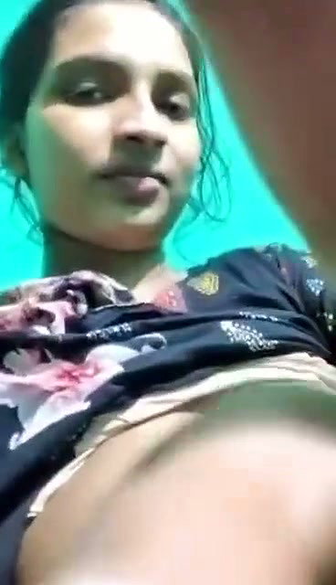 chuche dikhayi ladki ne