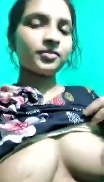 chuche dikhayi ladki ne