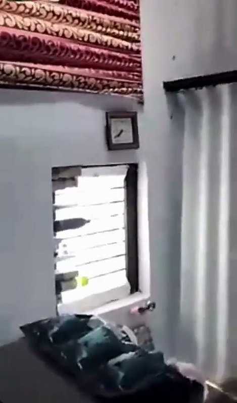 ladki ne boob dikhayi