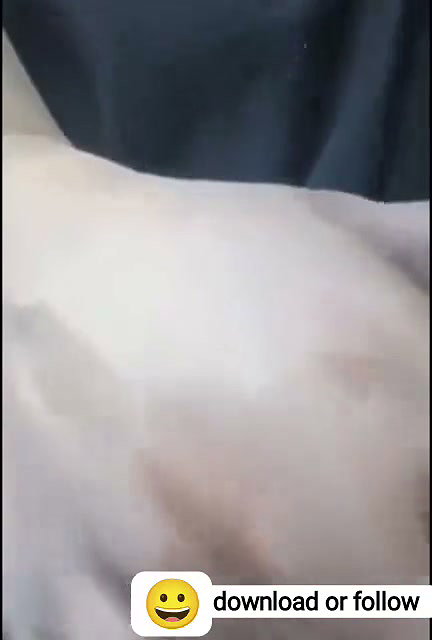 bj by hijabi girl inside car