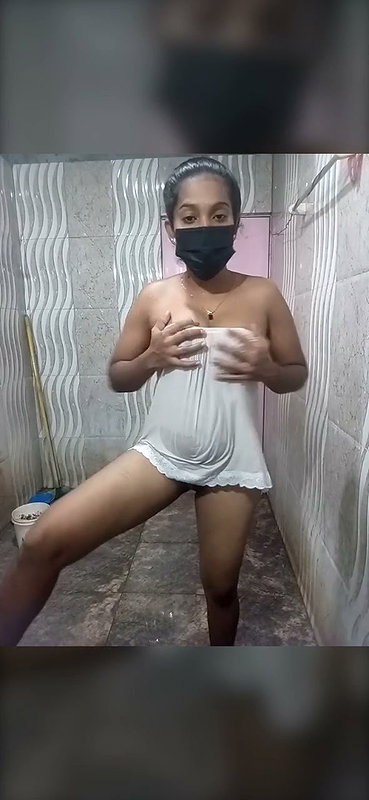 Shani Izu stripchat