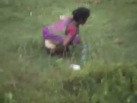 desi indian pooping