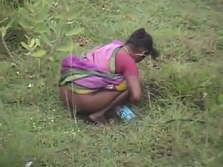 desi indian pooping