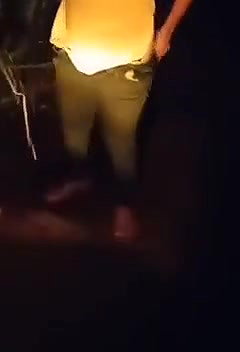 Sri lankan aunty outdoor pissing video
