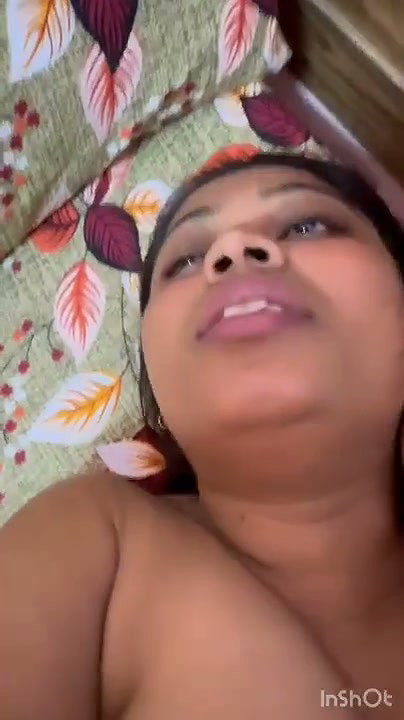 Sexy Big Boobs Desi Bitch Loves Sex