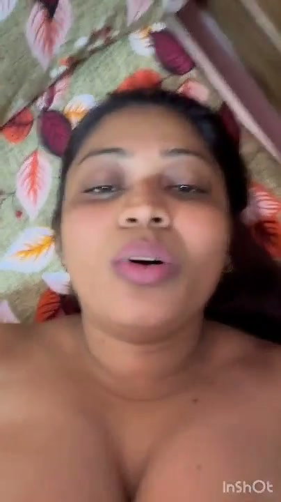 Sexy Big Boobs Desi Bitch Loves Sex