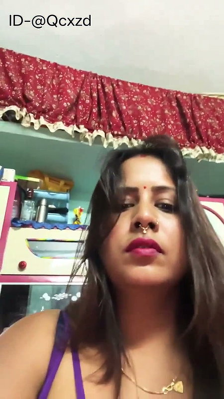 Youtuber Gouri Queen