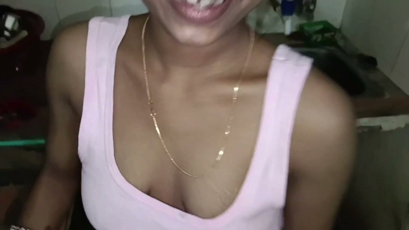 Debor Bhabhi Blowjob In Kitchen