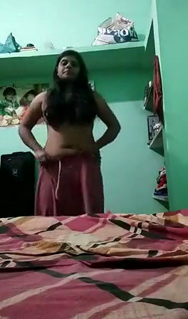 Sexy girl undress show her hot figure