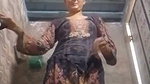 Aunty showing shaking her nude body
