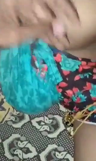 Aunty sleeping lover pressing her nipple