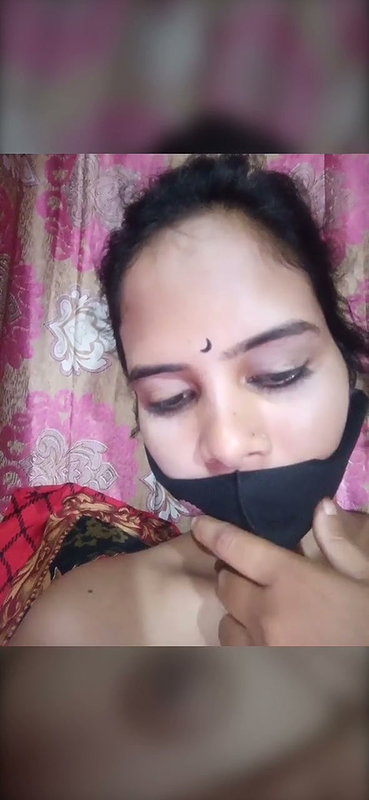 annu 777 boob show with face