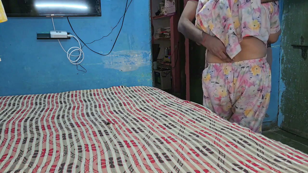 Sister in law and me do massage