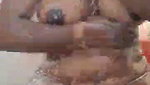 Tamil Aunty Bathing