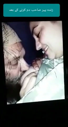 Muslim guy sucking boobs of neighbor bhabhi