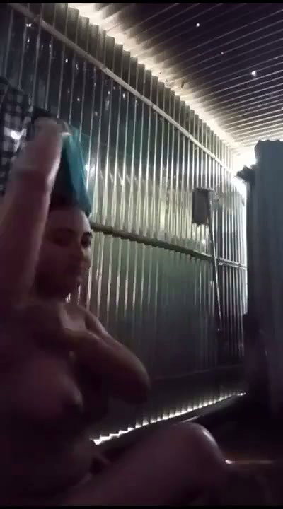 dehati girl nude bath