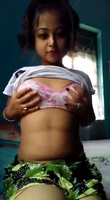hot girl boob show