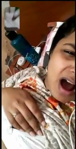 Painful Masturbating of aunty
