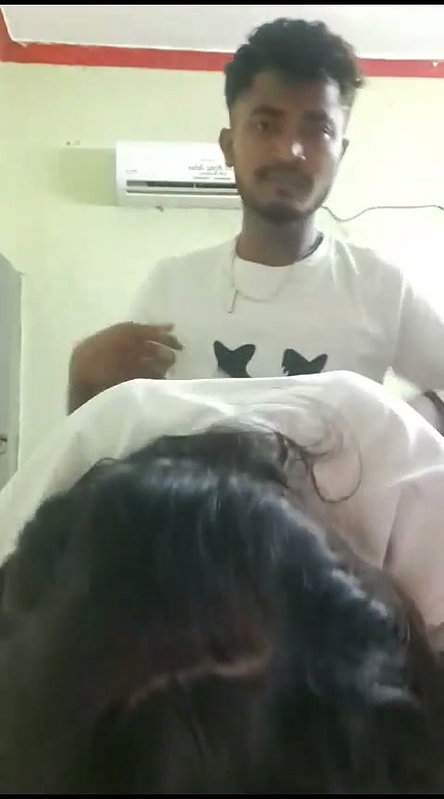 Beautiful College Couple Having Sex in Oyo room