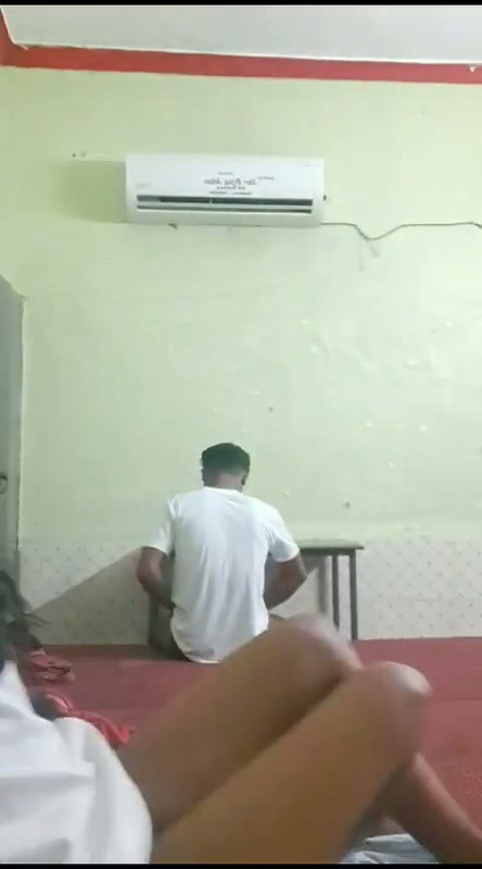 Beautiful College Couple Having Sex in Oyo room