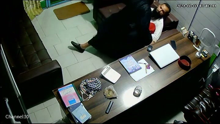 Bhabhi fuck in office with muslim guy