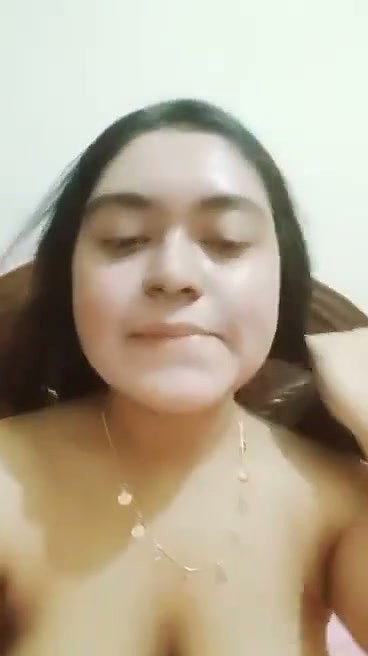 chubby nude girl big boob