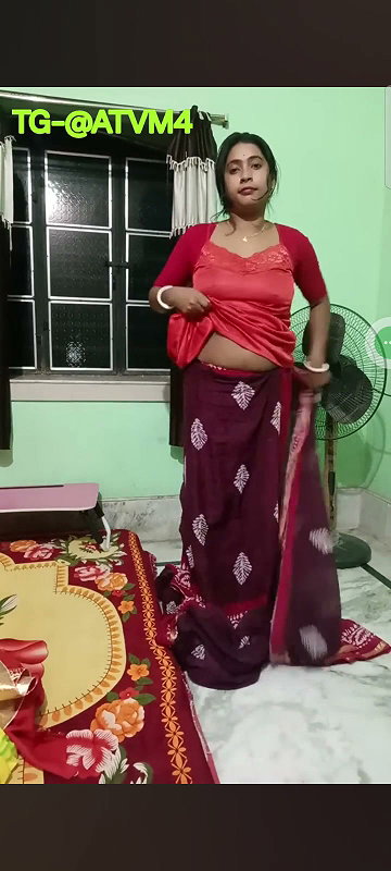 Youtuber Barnali Sort