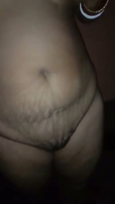 Beautiful bhabhi Blowjob show pussy