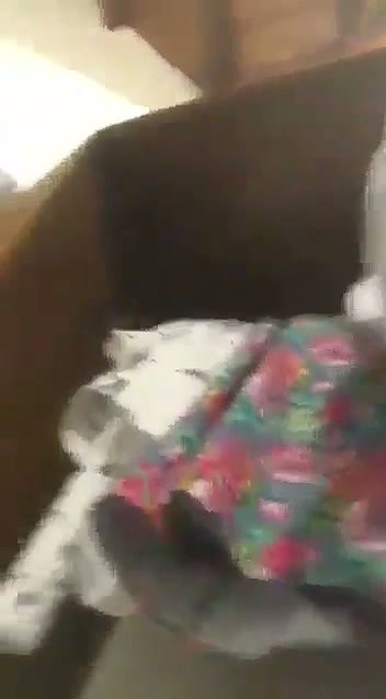 Girlfriend show her body to bf in hotel