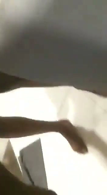 Girlfriend show her body to bf in hotel