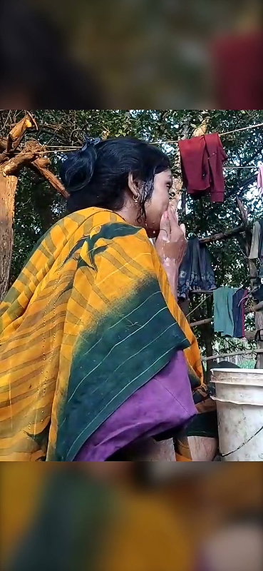 Na shreya boob cleavage