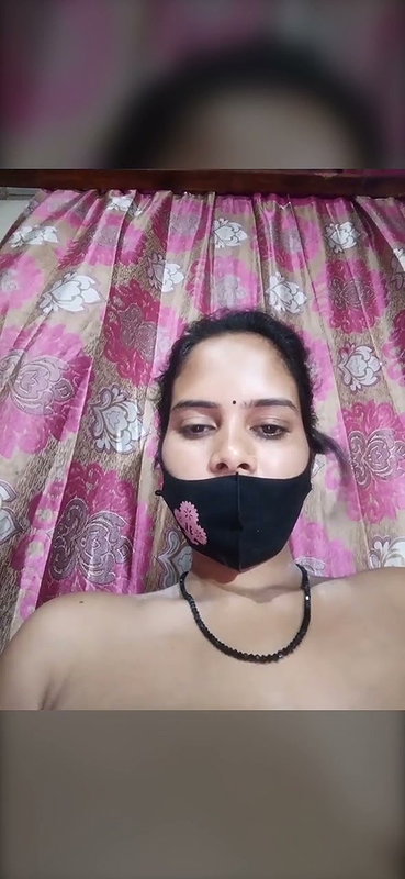annu 777 boob show