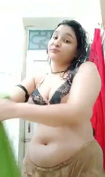 Sexy hot girl show her huge boob in bathroom