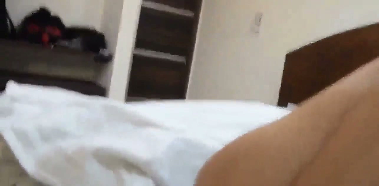Shy Desi girl show her pussy fuck