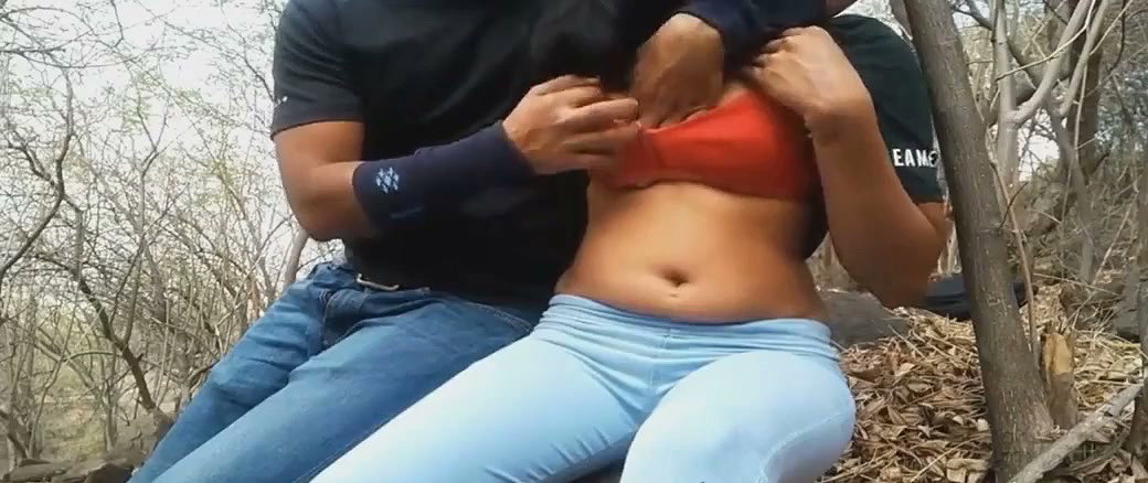 Young couple fuck in jungle