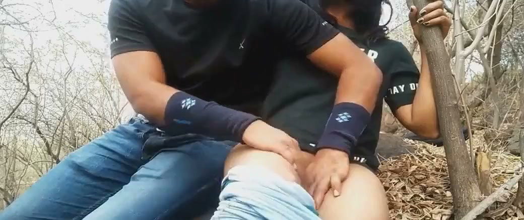 Young couple fuck in jungle