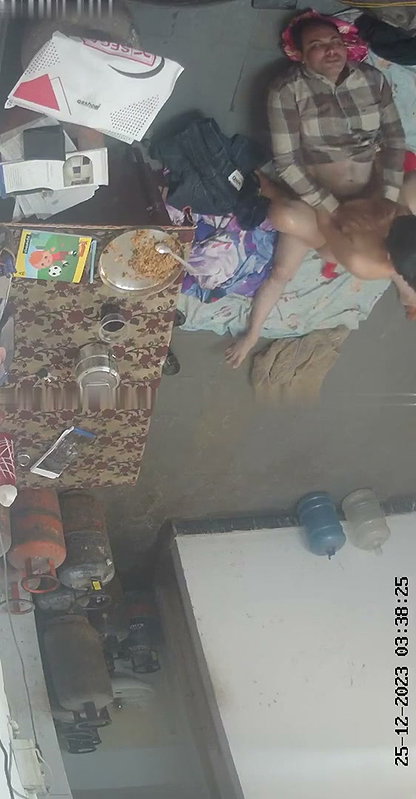 Aunty give Handjob to uncle cock