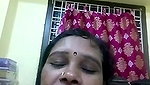 Bhabhi showing her huge boob