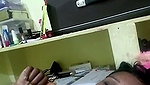 Bhabhi showing her huge boob