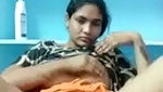 Hot girl rubing her pussy on vc