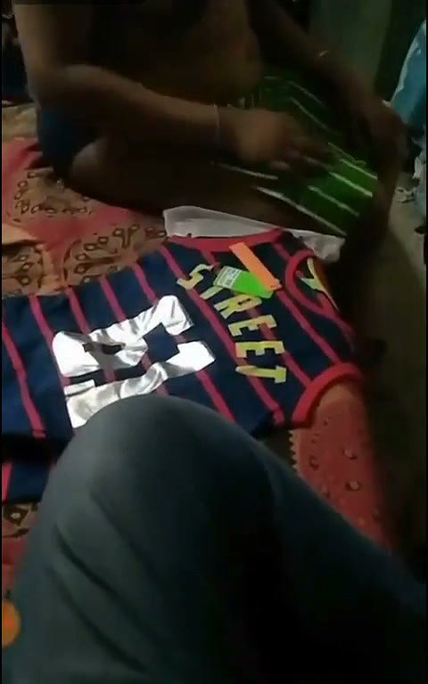 Aunty after sex show her nude body to lover
