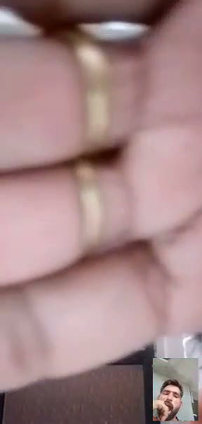 Sexy bhabhi show her beauty in vc