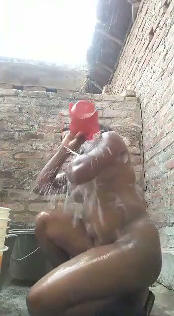 Village hot girl taking bath show