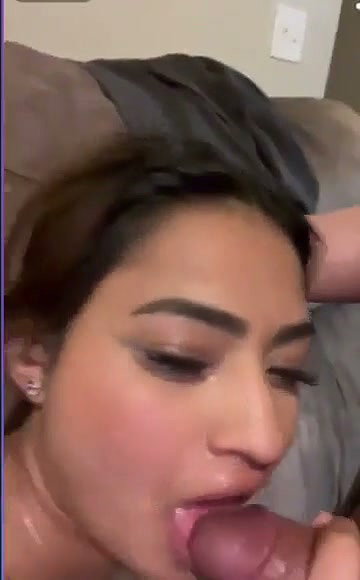 Desi onlyfans bitch giving deepthroat