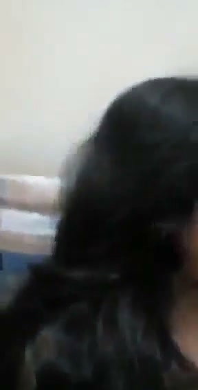 Boyfriend pressing gf boob show
